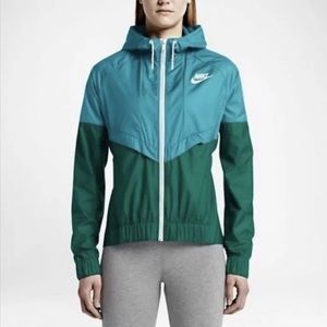 Nike Blue & Green Windrunner Jacket | Small